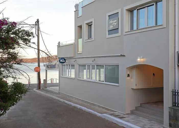 Апартаменты Sunrise Bay Apts