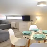 Sunrise Bay Apts Apartmán *