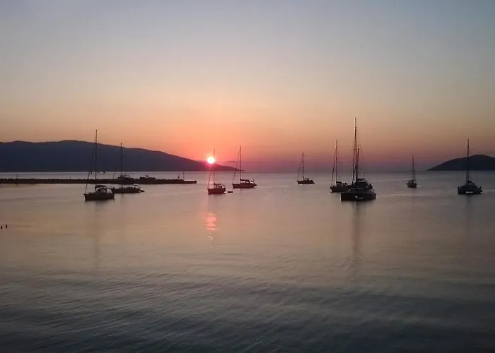 Sunrise Bay Apts * أيّا إفيميا